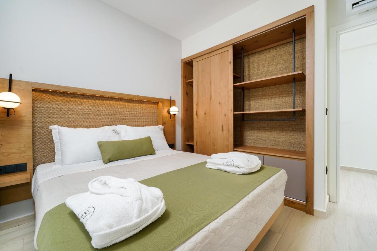 Azzure Luxury Suites Potos Eksteriør billede