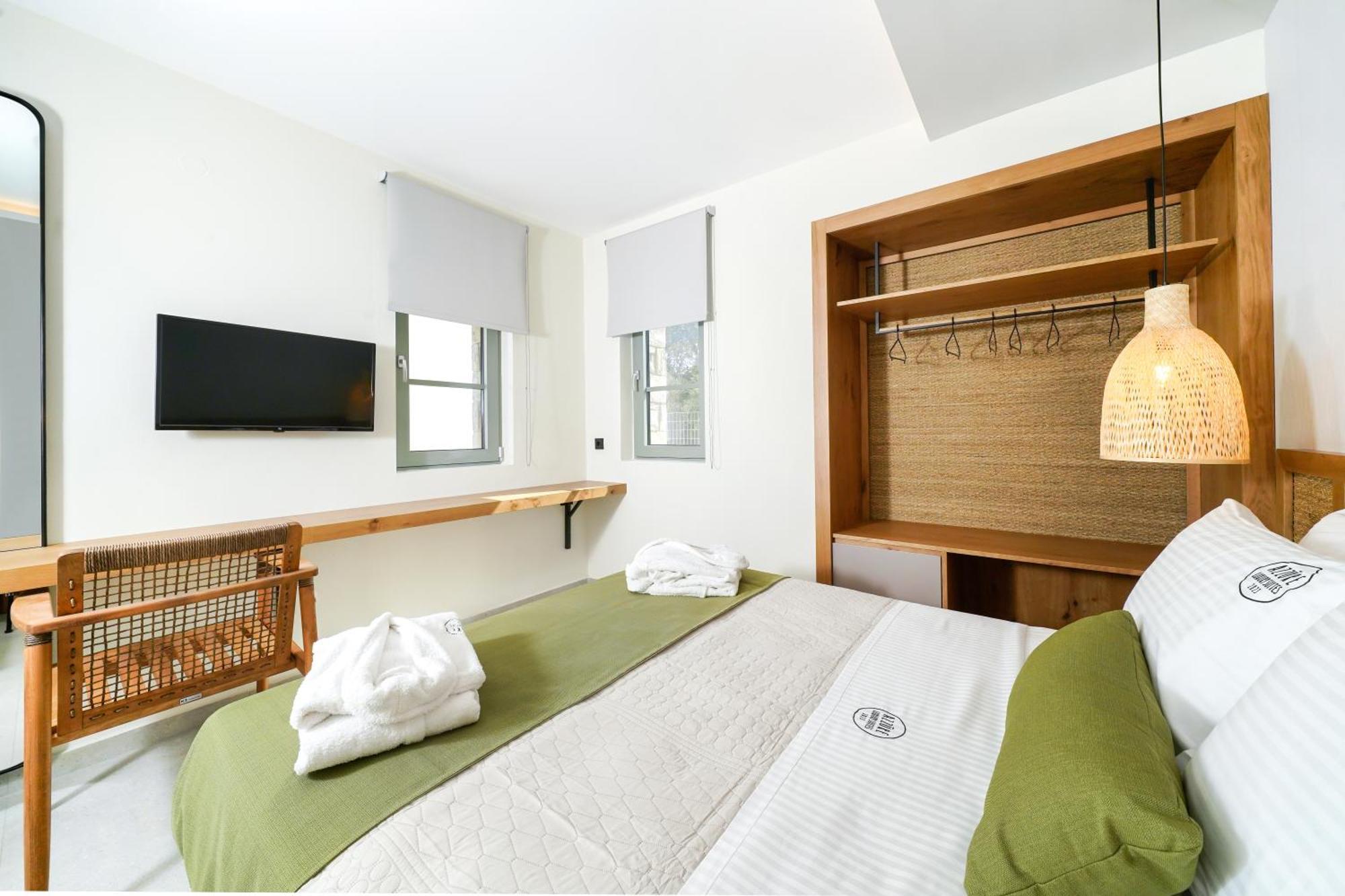Azzure Luxury Suites Potos Eksteriør billede