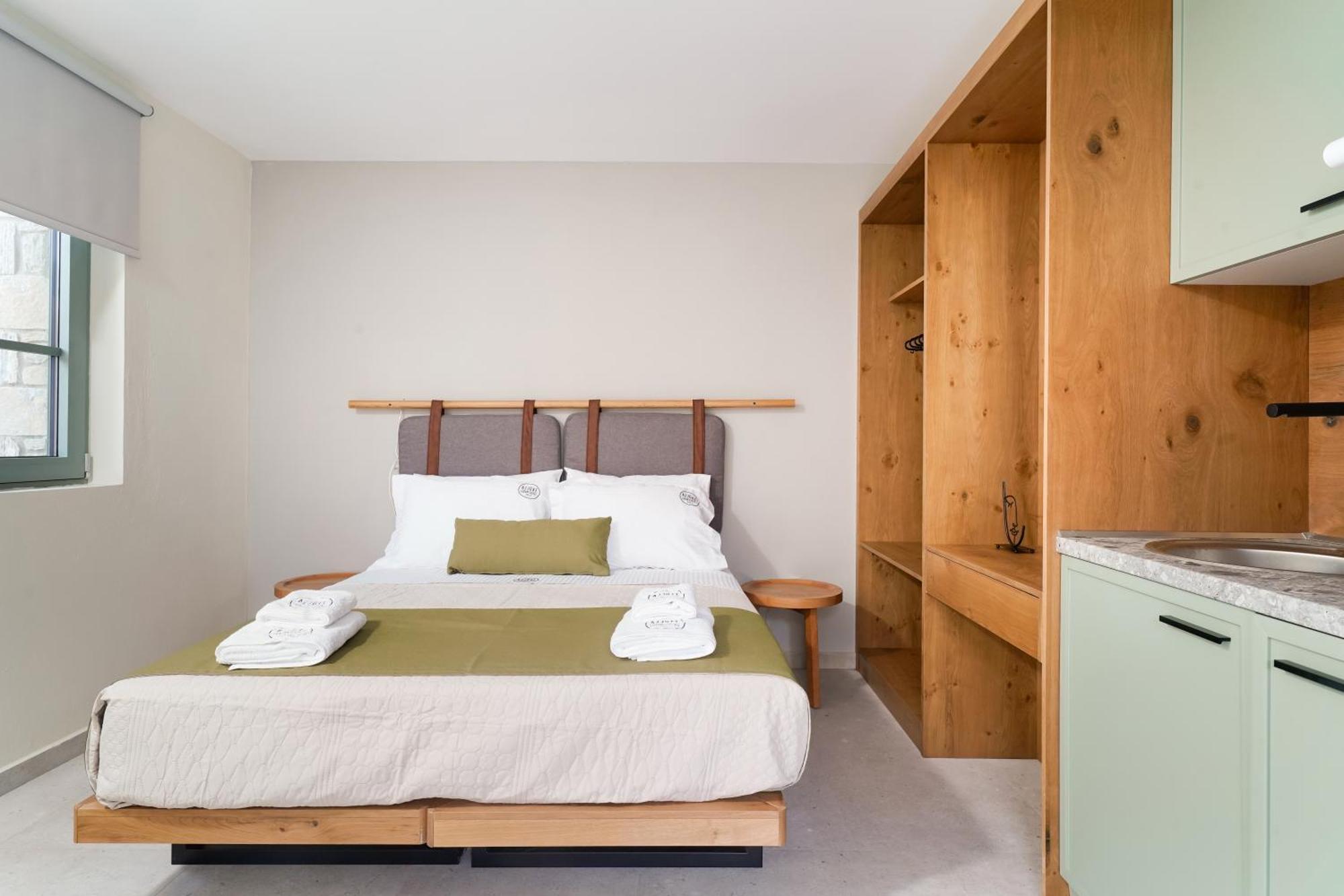 Azzure Luxury Suites Potos Eksteriør billede